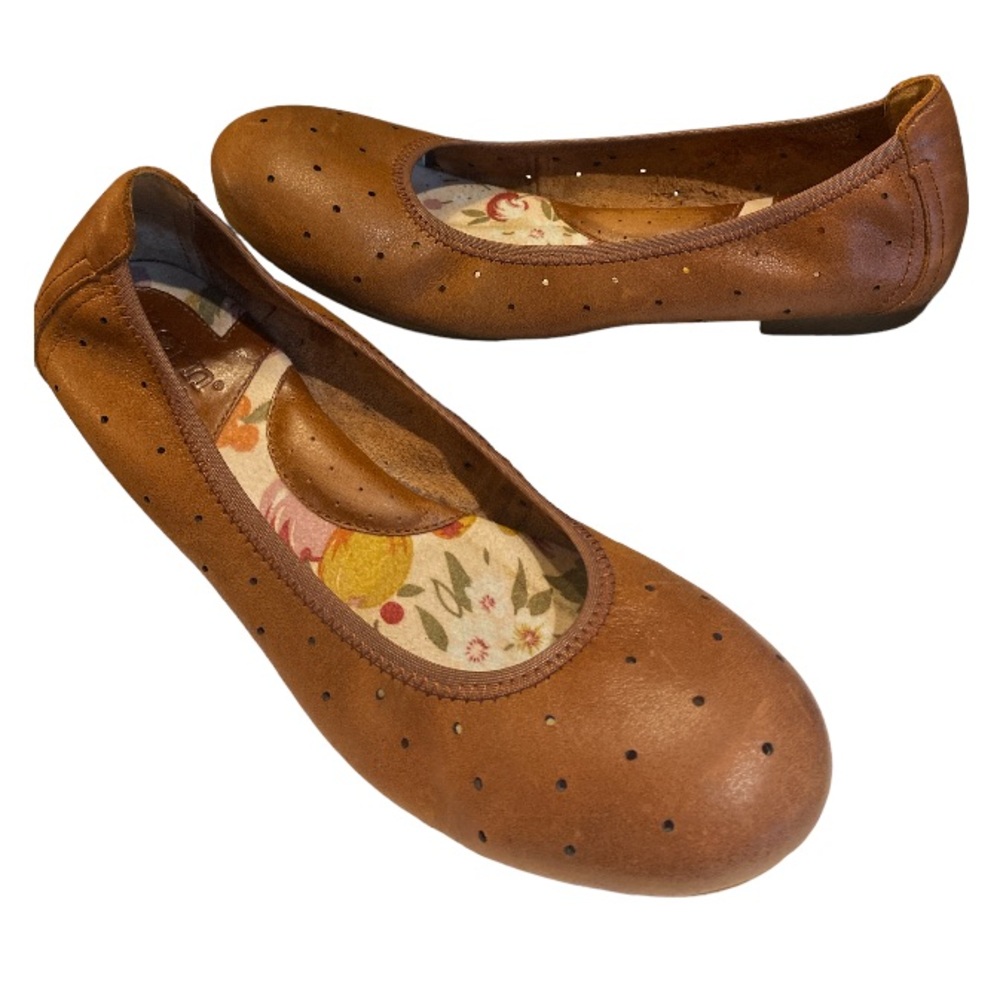 BORN Divine perforated leather ballet flat slip on shoes 8.5